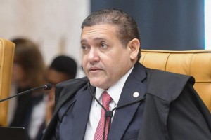 Nunes Marques será relator de pedido de Bolsonaro para anular condenação do golpe