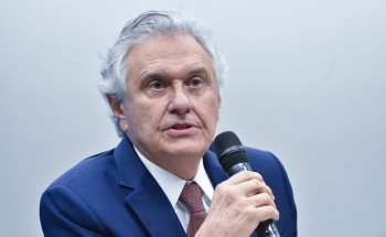 Caiado diz que definição de candidato a vice ficará para o período das convenções partidárias 